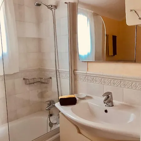 Rocas Del Mar Costa Del Silencio